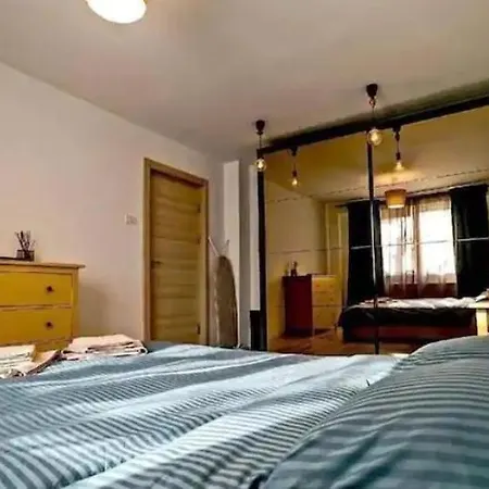Luxury 2br Ultra-central & Spacious With Parking!