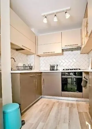 Luxury 2br Ultra-central & Spacious With Parking! Bucharest
