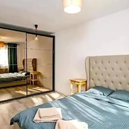 Luxury 2br Ultra-central & Spacious With Parking! * Bucureşti